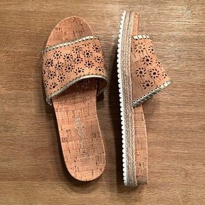Jack rogers cork slides worn once in perfect condition